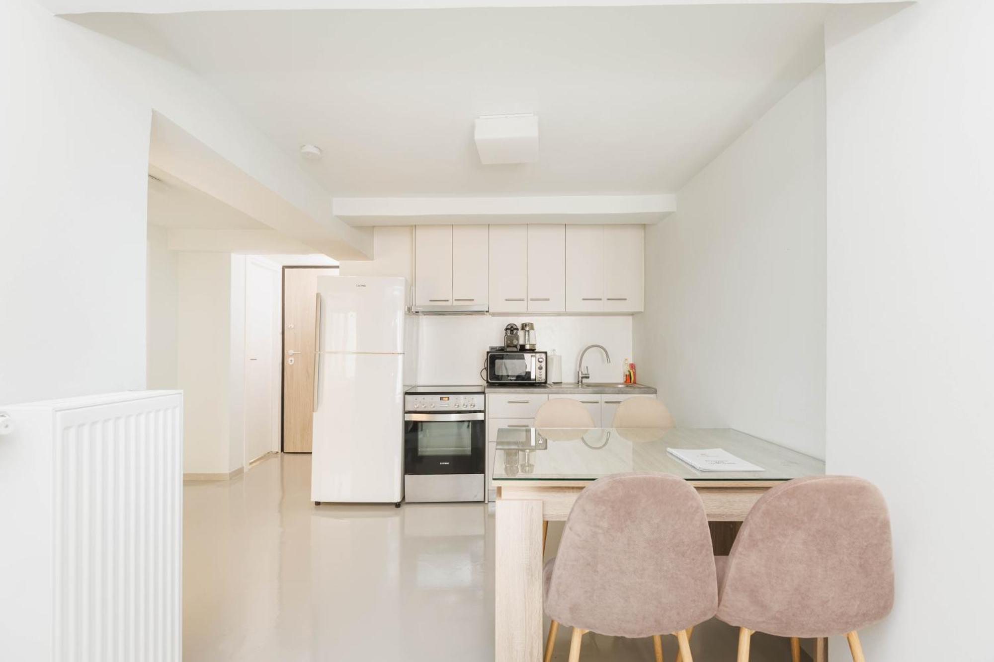 Beautiful Underground Nest With Prv Terrace Atenas Exterior foto